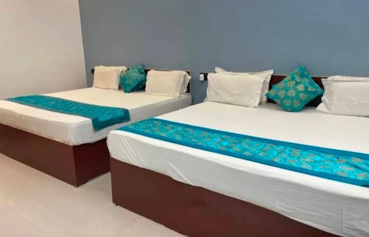 shri shiv krishna dham vridavan rooms
